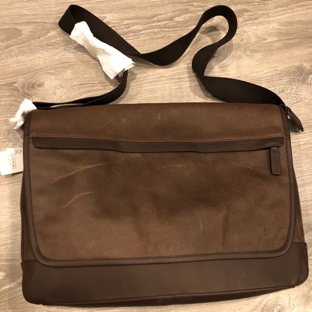 ☀️ HP☀️NWT Distressed Leather Coach Messenger Bag
